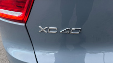 Volvo Xc40 2.0 B4P R DESIGN 5dr Auto Petrol Estate